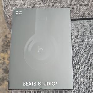 Studio3 Wireless Headphones - Black